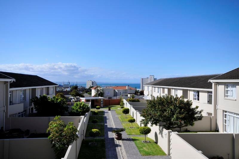 To Let 2 Bedroom Property for Rent in Humewood Eastern Cape
